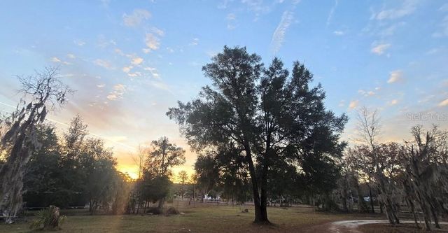 8341 W OAK STREET, Crystal River, FL 34428