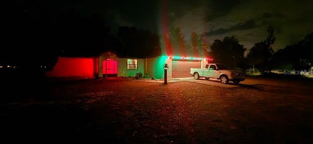 8341 W OAK STREET, Crystal River, FL 34428