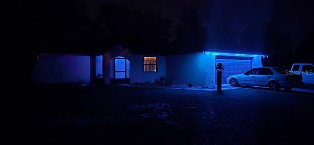 8341 W OAK STREET, Crystal River, FL 34428