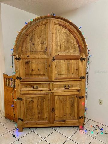 8341 W OAK STREET, Crystal River, FL 34428