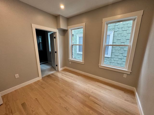 272 E Cottage St 1, Boston, MA 02125