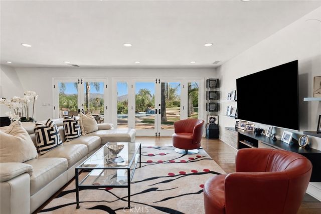 23365 Calvert Street, Woodland Hills, CA 91367