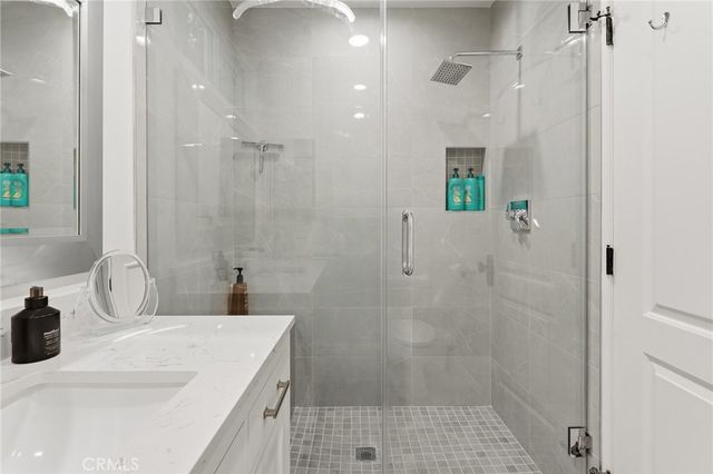 23365 Calvert Street, Woodland Hills, CA 91367