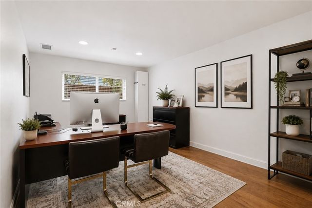 23365 Calvert Street, Woodland Hills, CA 91367