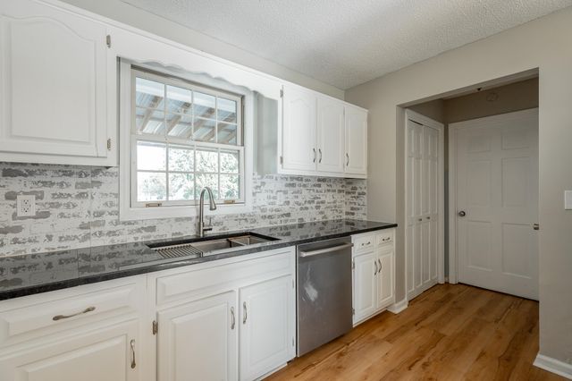 1108 Asher Street, Jasper, TN 37347