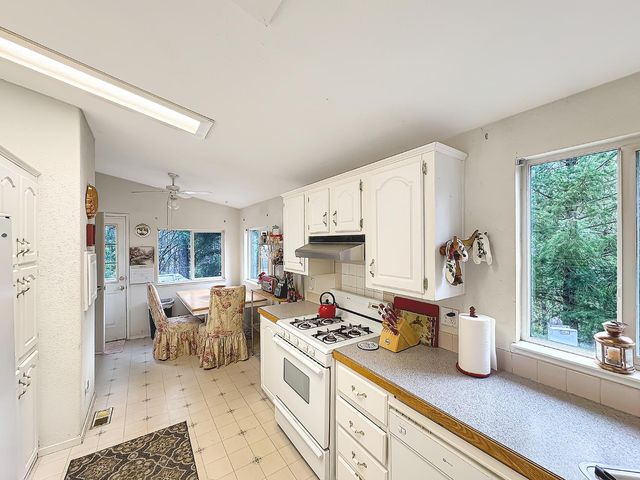 12957 Sailor Flat Rd, Nevada City, CA 95959