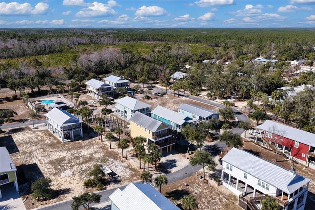 1259 NE Rivers Bend Way, Steinhatchee, FL 32359