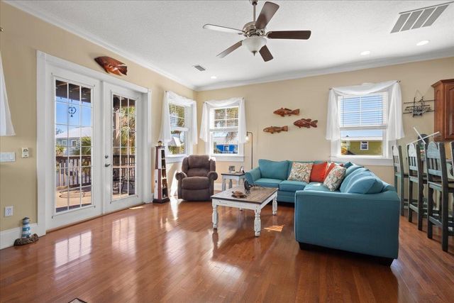 1259 NE Rivers Bend Way, Steinhatchee, FL 32359