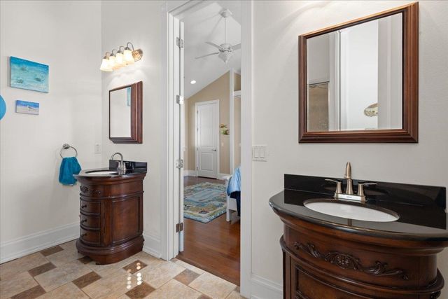 1259 NE Rivers Bend Way, Steinhatchee, FL 32359