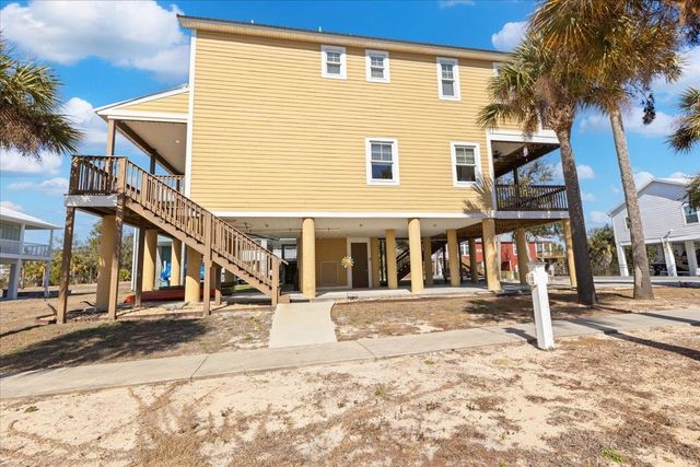 1259 NE Rivers Bend Way, Steinhatchee, FL 32359