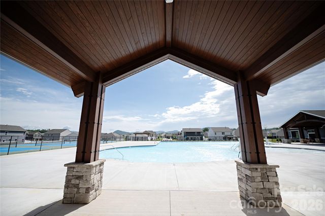 330 Lagoon Road, Fletcher, NC 28732