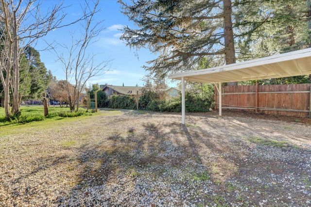 12282 Rough And Ready Hwy, Grass Valley, CA 95945