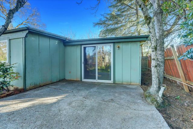 12282 Rough And Ready Hwy, Grass Valley, CA 95945