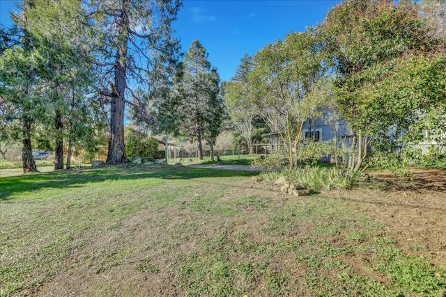 12282 Rough And Ready Hwy, Grass Valley, CA 95945