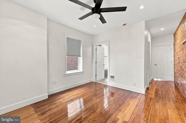 5225 LARCHWOOD AVE, Philadelphia, PA 19143