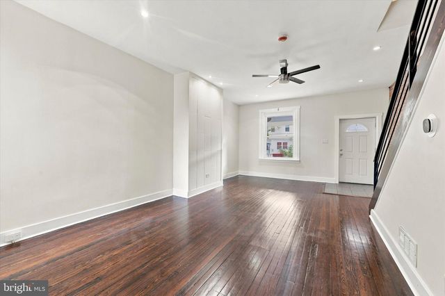 5225 LARCHWOOD AVE, Philadelphia, PA 19143