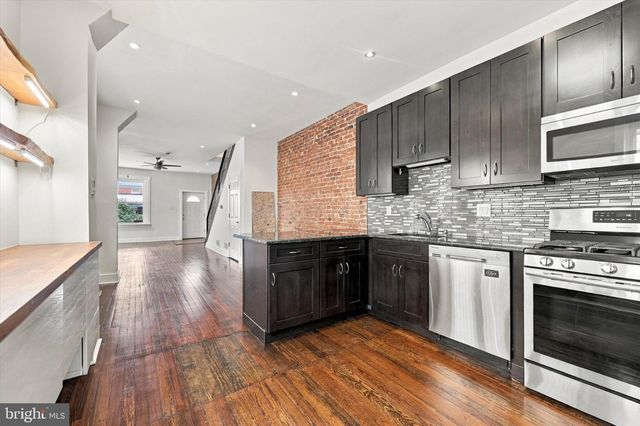 5225 LARCHWOOD AVE, Philadelphia, PA 19143