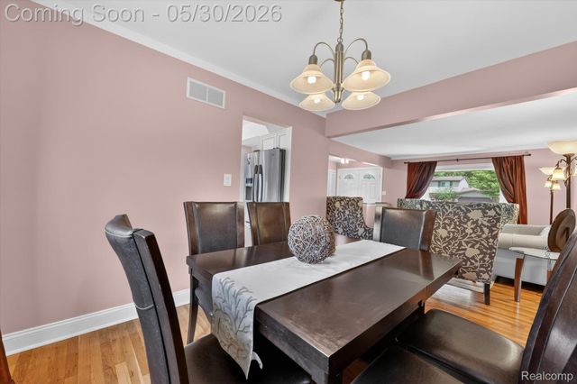 4059 Gatesford Circle Drive, Troy, MI 48085