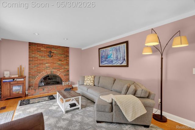 4059 Gatesford Circle Drive, Troy, MI 48085