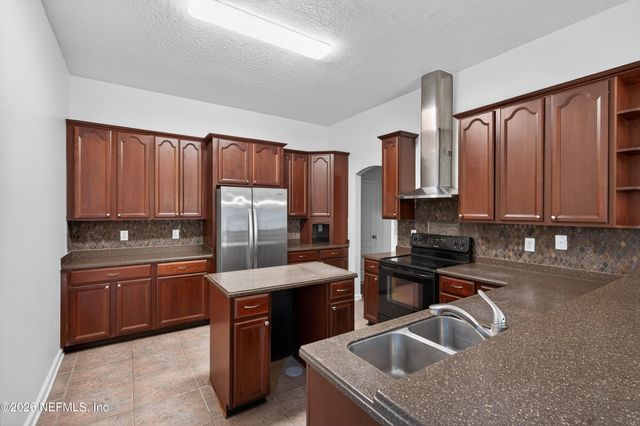 6602 SMITHFIELD PLANTATION Road, Jacksonville, FL 32218