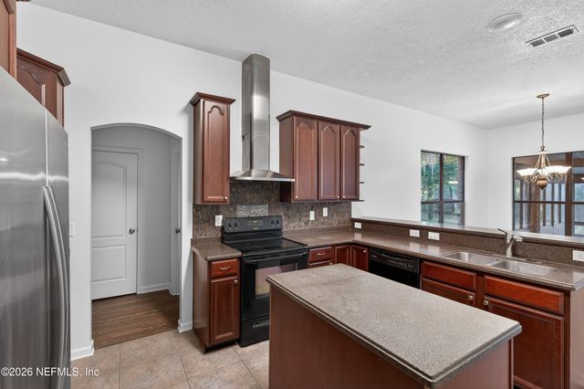 6602 SMITHFIELD PLANTATION Road, Jacksonville, FL 32218