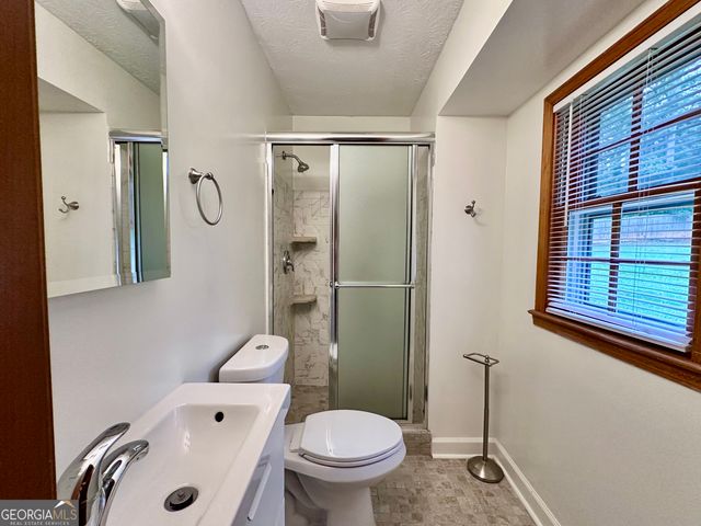 5506 Woodland Drive, Douglasville, GA 30135
