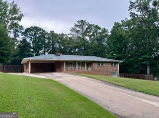 5506 Woodland Drive, Douglasville, GA 30135