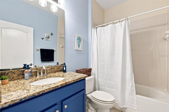 8961 DOVE VALLEY WAY, Davenport, FL 33896
