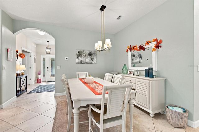 8961 DOVE VALLEY WAY, Davenport, FL 33896