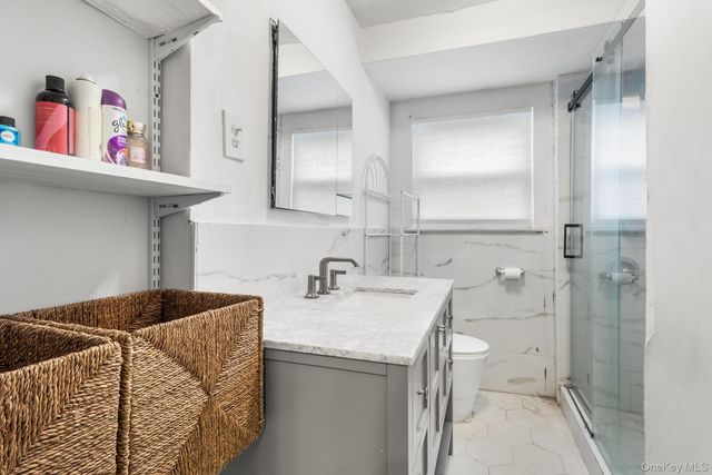 11916 204th Street, Saint Albans, NY 11412