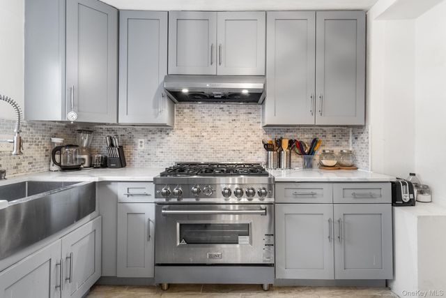 11916 204th Street, Saint Albans, NY 11412