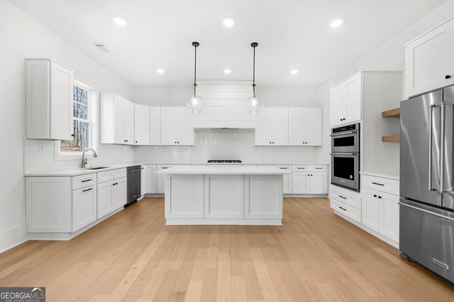 205 Carrington Point, Canton, GA 30115