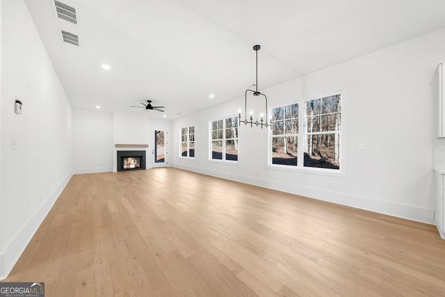 205 Carrington Point, Canton, GA 30115