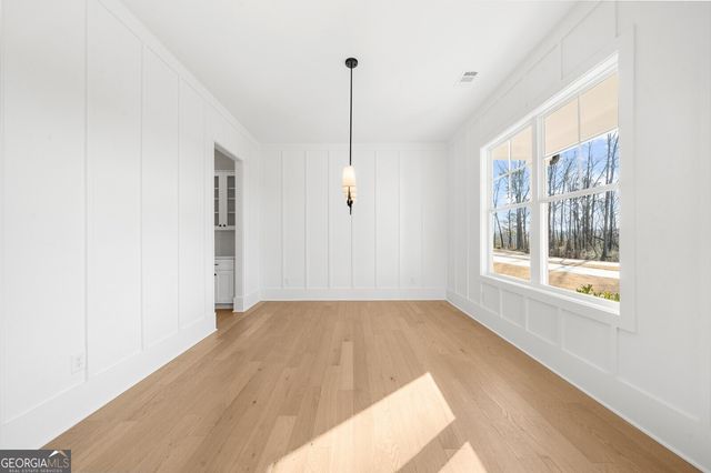 205 Carrington Point, Canton, GA 30115