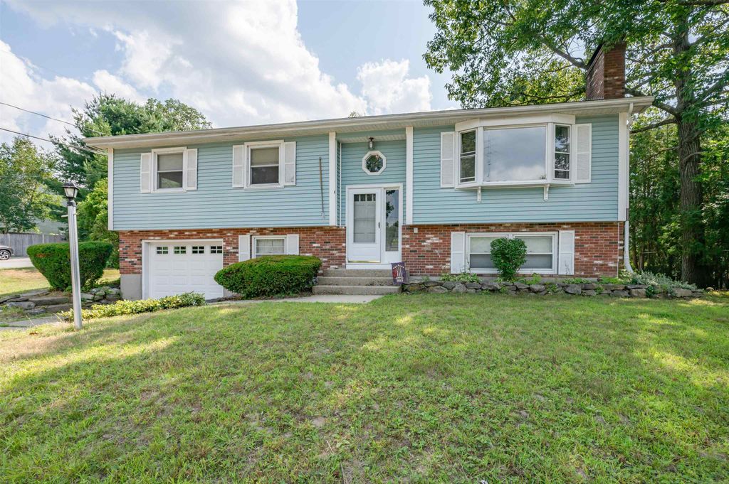 36 Nightingale Road, Nashua, NH 03062