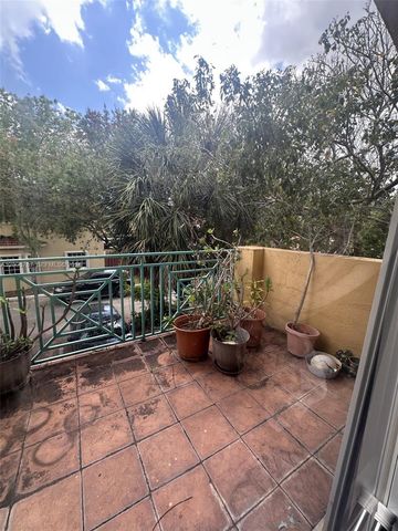 7125 NW 173rd Dr 2401, Hialeah, FL 33015