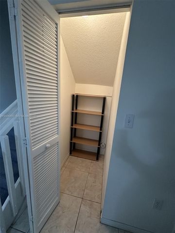 7125 NW 173rd Dr 2401, Hialeah, FL 33015