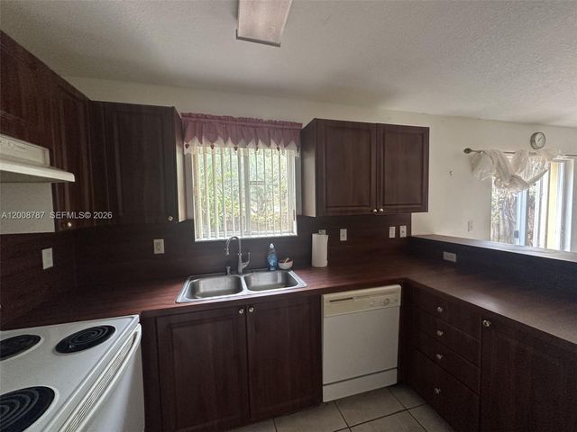 7125 NW 173rd Dr 2401, Hialeah, FL 33015