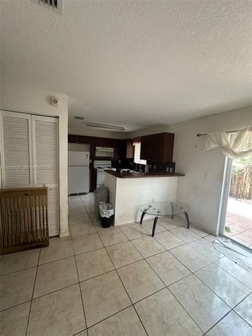 7125 NW 173rd Dr 2401, Hialeah, FL 33015