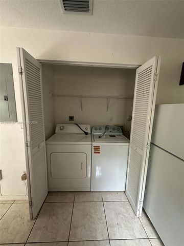 7125 NW 173rd Dr 2401, Hialeah, FL 33015