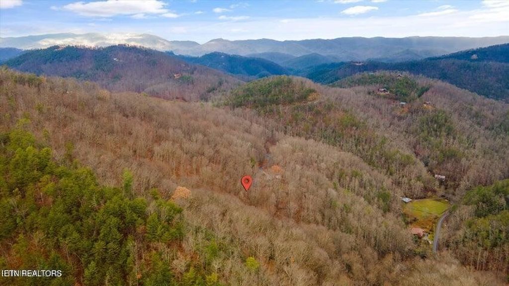 6 Deep Spring Lane, Sevierville, TN 37862