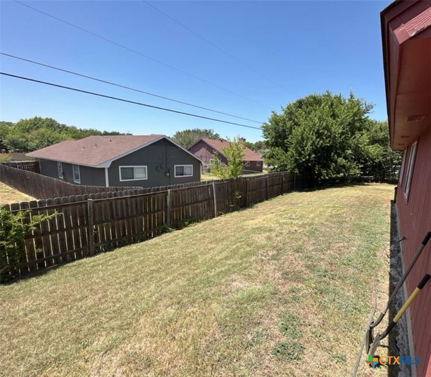 Image 6 of property listing at 3602 Holbert Drive, Killeen, TX 76543
