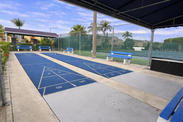 141 Waterside Drive 141, Hypoluxo, FL 33462