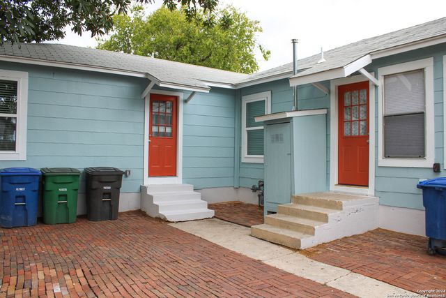 1475 CONTOUR DR, San Antonio, TX 78212