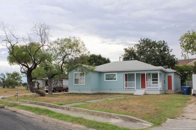 1475 CONTOUR DR, San Antonio, TX 78212