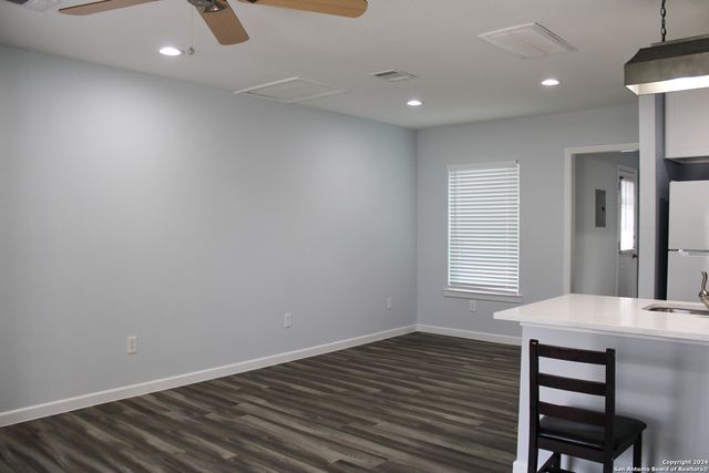 1475 CONTOUR DR, San Antonio, TX 78212
