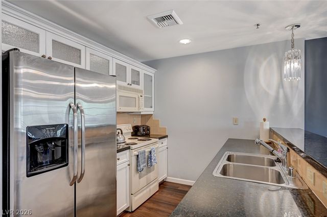 30 Strada Di Villaggio 250, Henderson, NV 89011