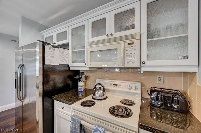 30 Strada Di Villaggio 250, Henderson, NV 89011