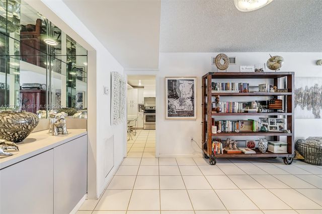 5001 Collins Ave 6E, Miami Beach, FL 33140