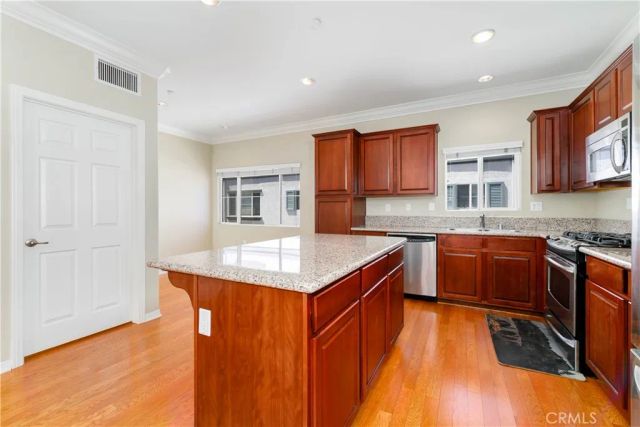 9301 Shirley Avenue 28, Northridge, CA 91324